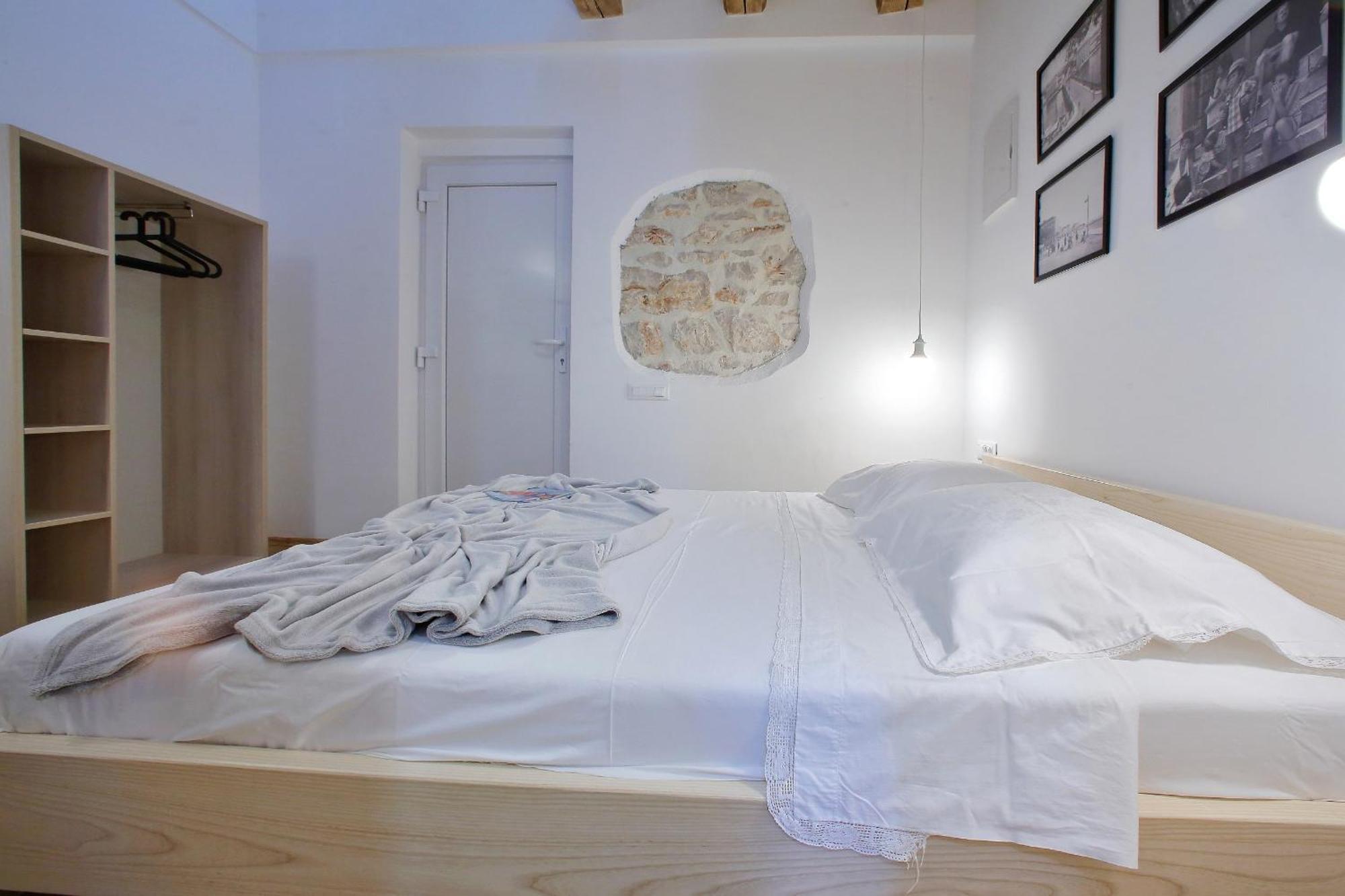 זאדאר Guverna New City Accommodation מראה חיצוני תמונה