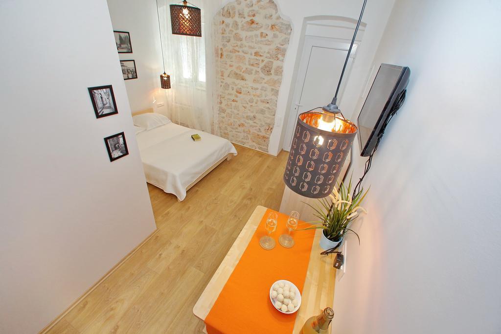 זאדאר Guverna New City Accommodation חדר תמונה